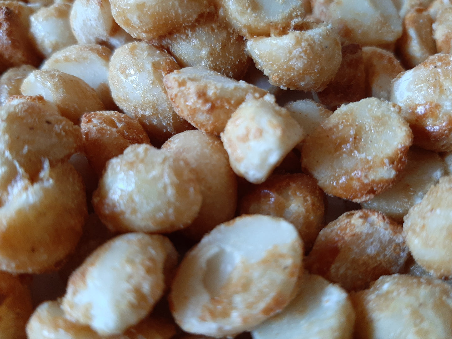 Crunchy Hickory Macadamia
